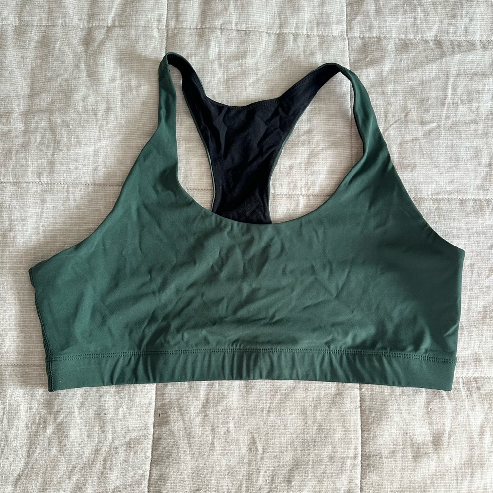 Outdoor Voices 🫒 Sports Bra